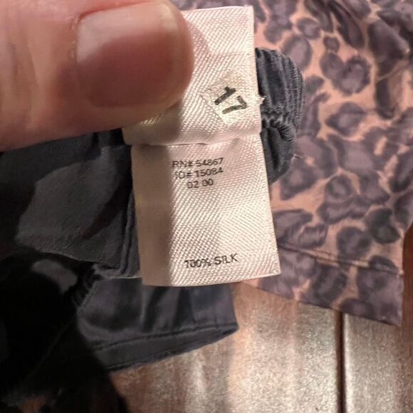 Vintage Victoria's Secret Women's Silk Pajama Shorts & top Y2k 90s- Sz S - Picture 5 of 5